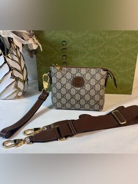 Beautiful Interlocking GG Mini Messenger